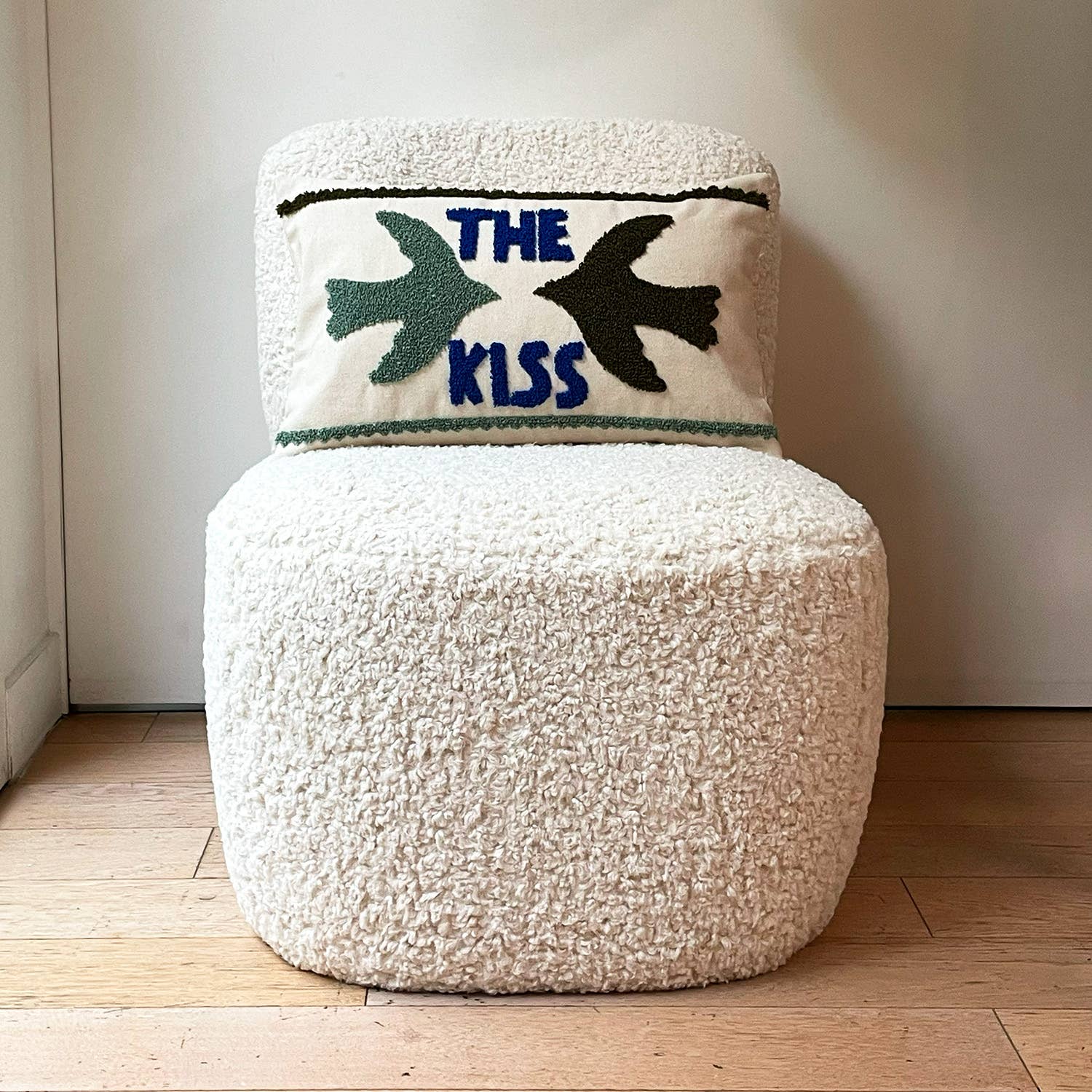 Eve armchair natural fleece W58 D73 H71cm for wholesale on Faire4