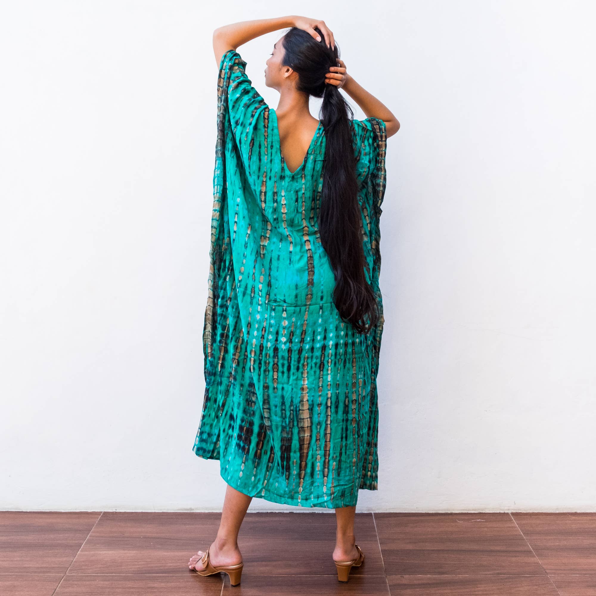 Bali Harvest – Großhandel Kaftan – Damen – Batik-Kaftankleid (Türkis) Sommerkleid Strandresort-Kleidung2