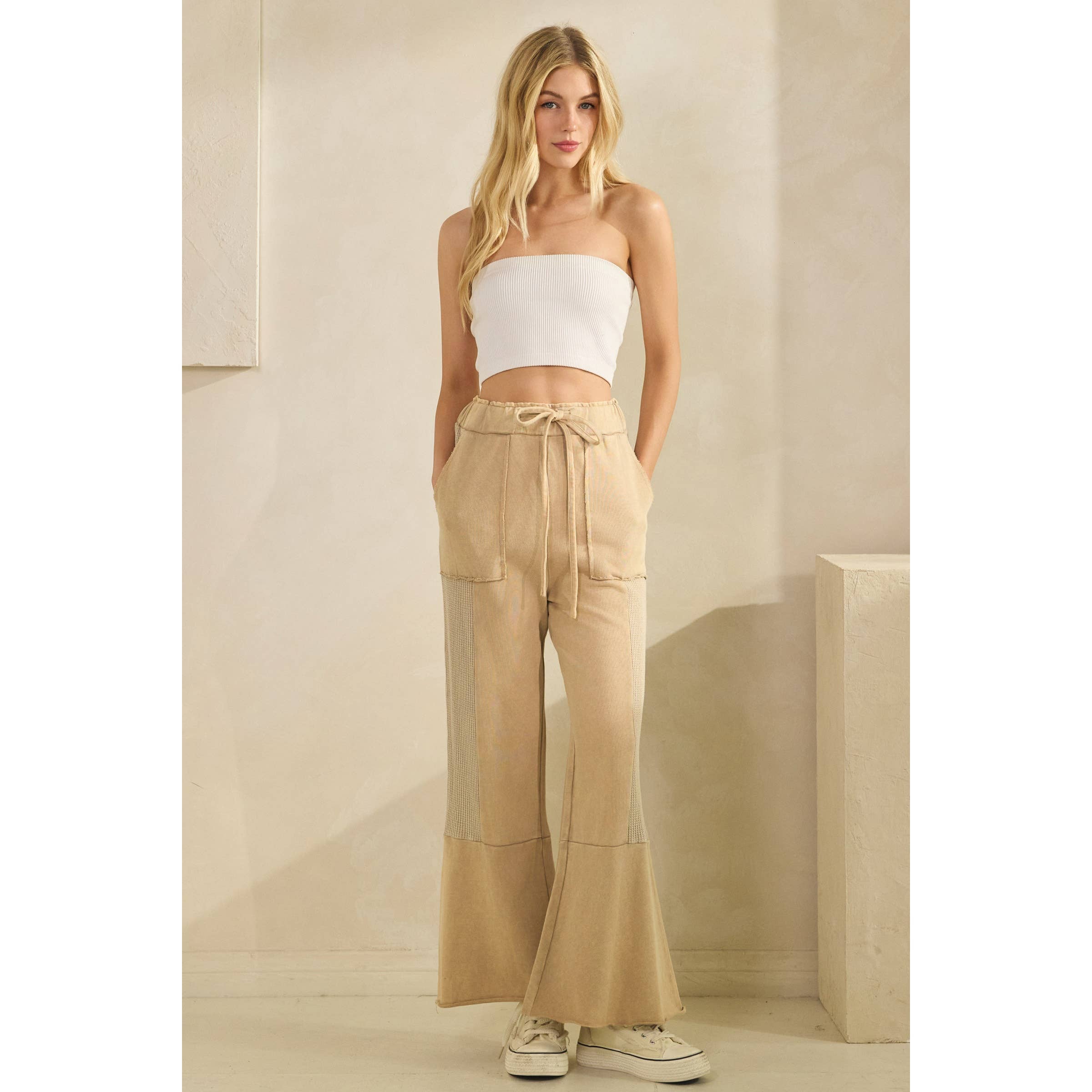 Sage + Fig - Vendita all'ingrosso Pantalone - Donna - PANTALONI A ZAMPA CON PANNELLI LAVATI VINTAGE (SP7618)18