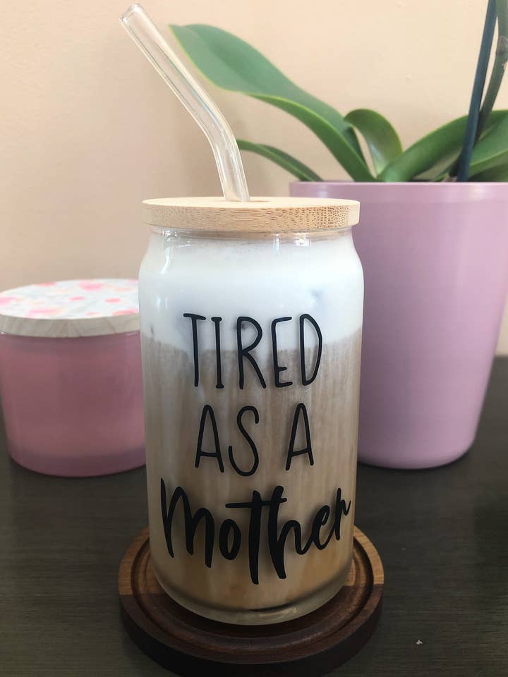 Tasse aus Glas für Mama, Tasse für müde Mama, Tasse mit lustiger Mutter, Kaffeebecher für den Großhandel von MommyandMarie