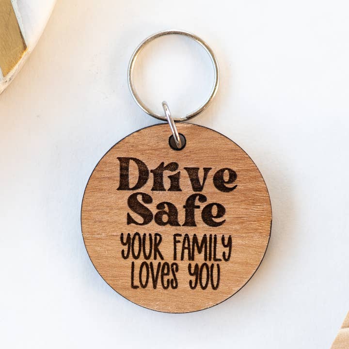 Chaveiro de madeira Drive Safe, presente para um ente querido por atacado de Reece Design Works
