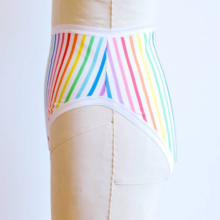 Hey Mavens! – Roupa interior - Mulher por atacado – Rainbow Risca Alta Rise Undies//cuecas multicolor2