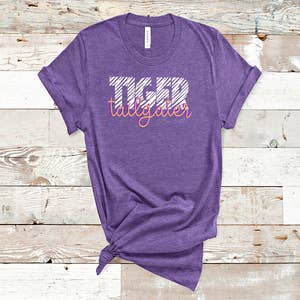  CFDRFGH Womens Tiger Stripes T-Shirts 2023 Summer V Neck Short  Sleeve Casual T-Shirt Fashion Loose Fit Comfort Soft Tees : Sports &  Outdoors