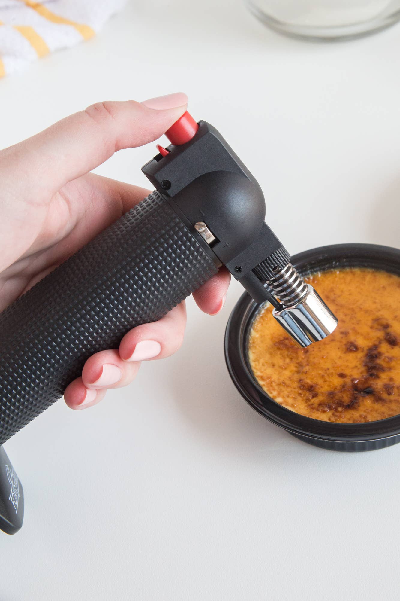 Fox Run Brands - Wholesale Kitchen Tool/Gadget - Fox Run Crème Brûlée Chef Torch, Black, 2" x 4" x 5.75"2