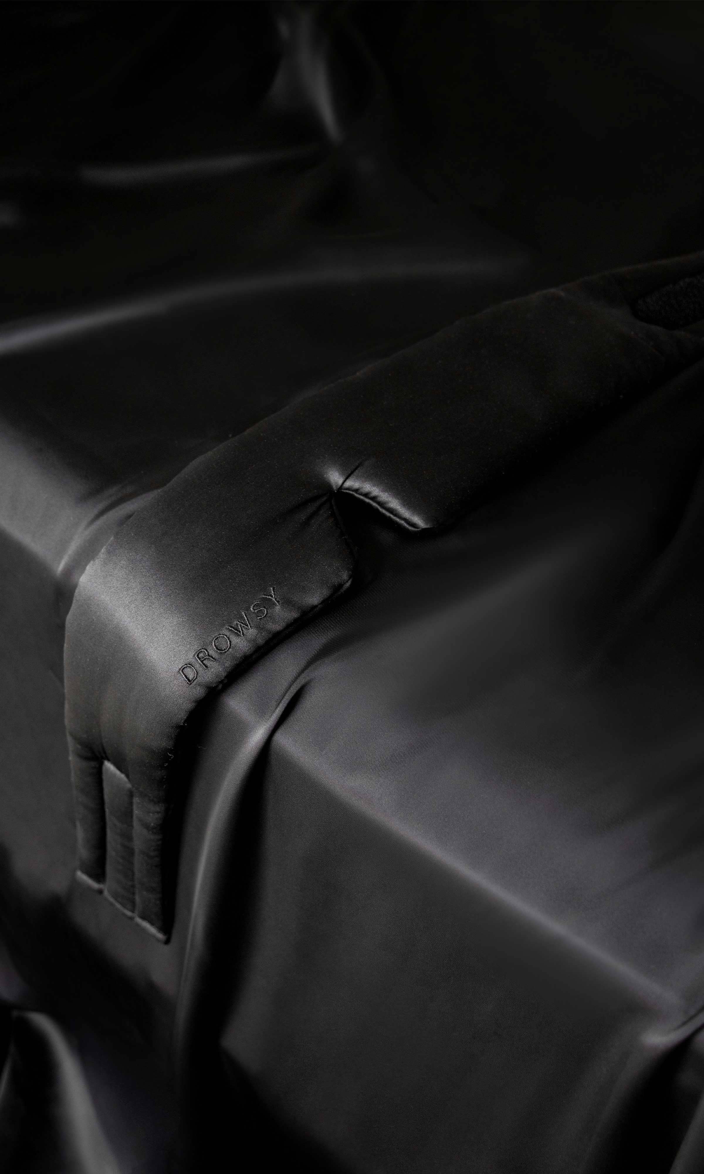 Drowsy Sleep Co. - Wholesale Sleep/Eye Mask - Black Jade Silk Sleep Mask6