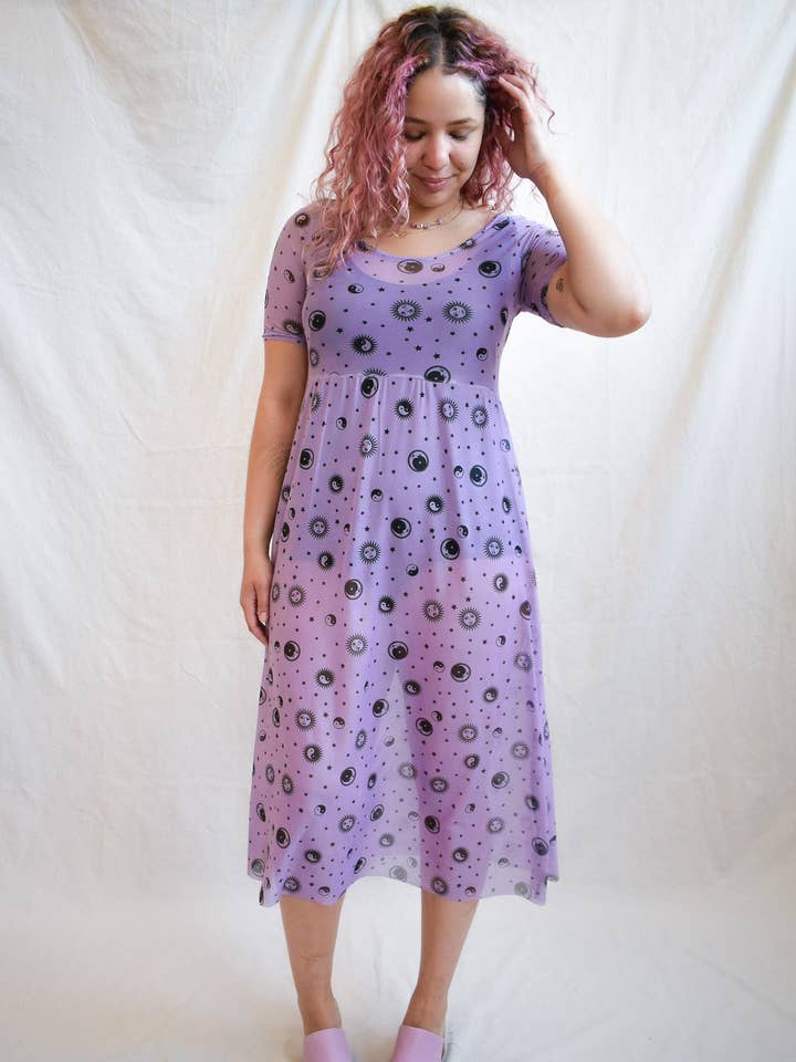 Robe Megumi in Lavender Skies pour la vente par Altar