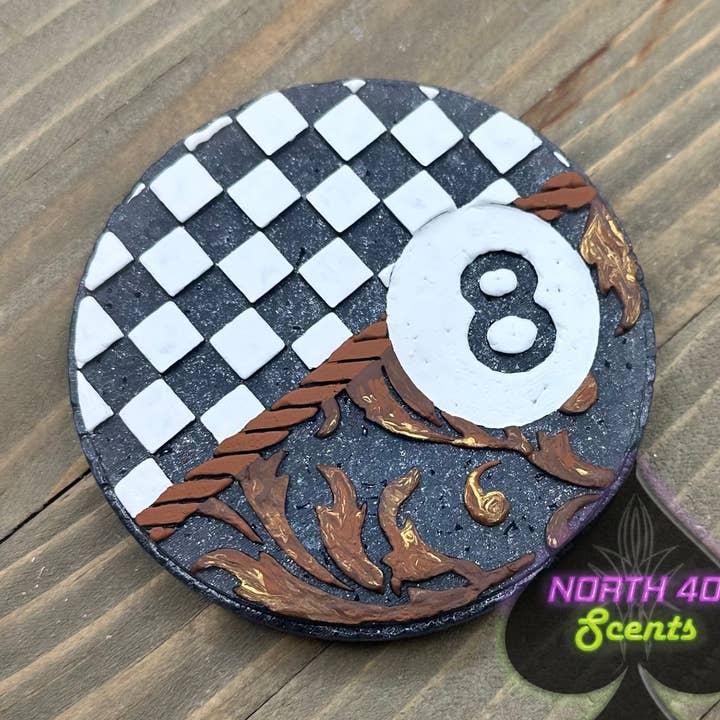 Ternet og udskåret 8 Ball Freshie *TILPASSET* for engroshandel hos North 40 Scents LLC