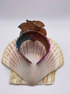 Shae's Resale – Engroshandel Flettet armbånd – Store imiteret læder blomst armbånd4