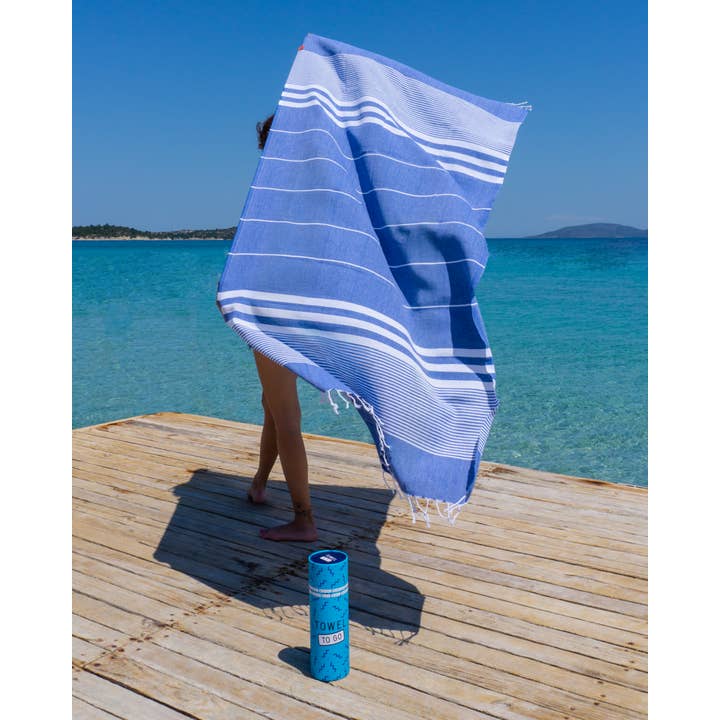 Towel to Go – Großhandel Badetuch – MALIBU Strandtuch, Hamamtuch mit Geschenkverpackung, Blau