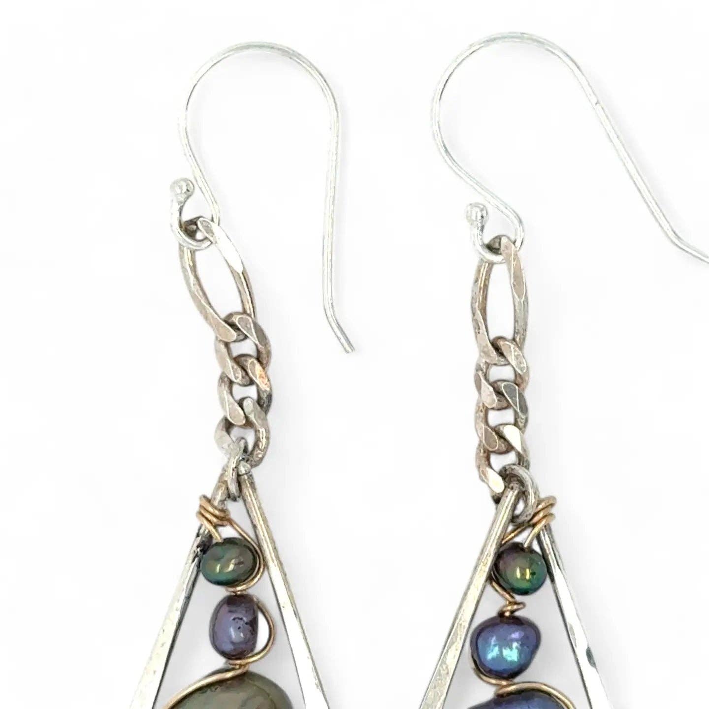 Art by any Means Jewelry - Wholesale Dangle Earrings - Dripping Pearl Earrings E836046