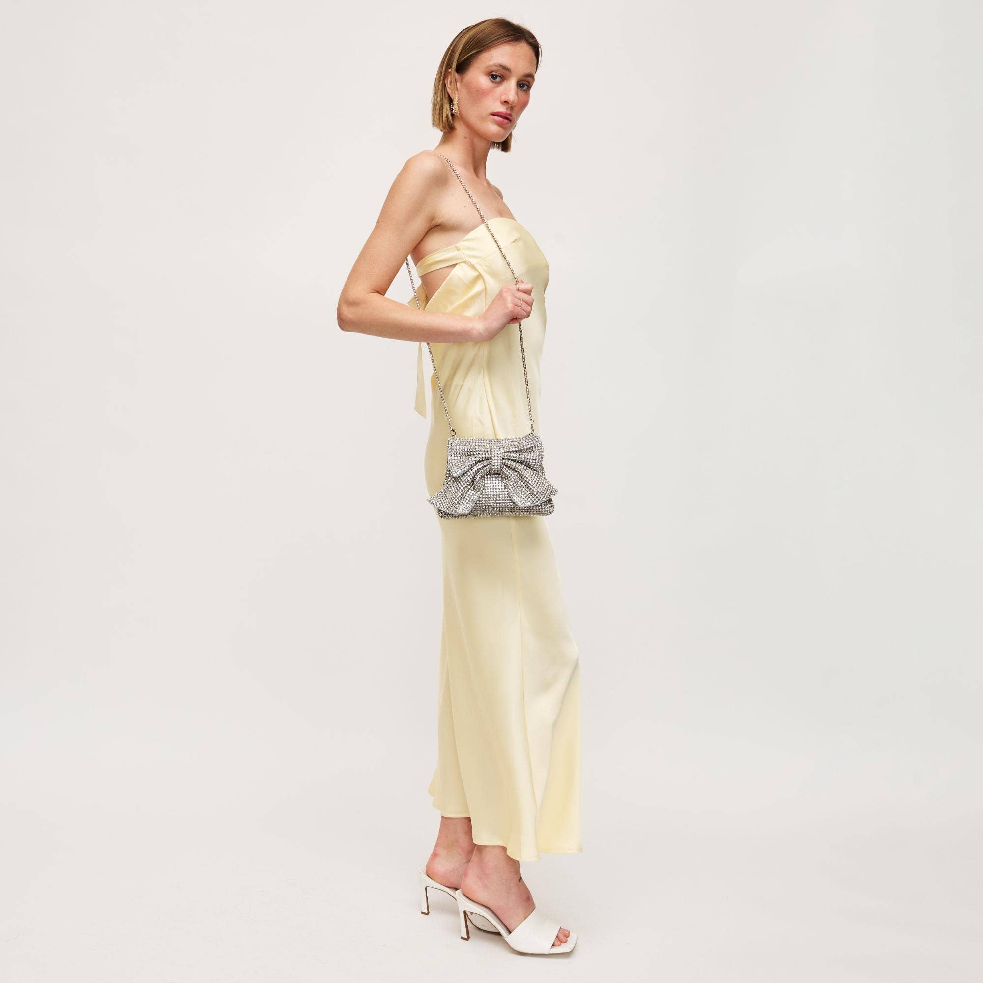 Urban Expressions - Wholesale Clutch - Dames - Gretchen avondtas met strik en strassteentjes10