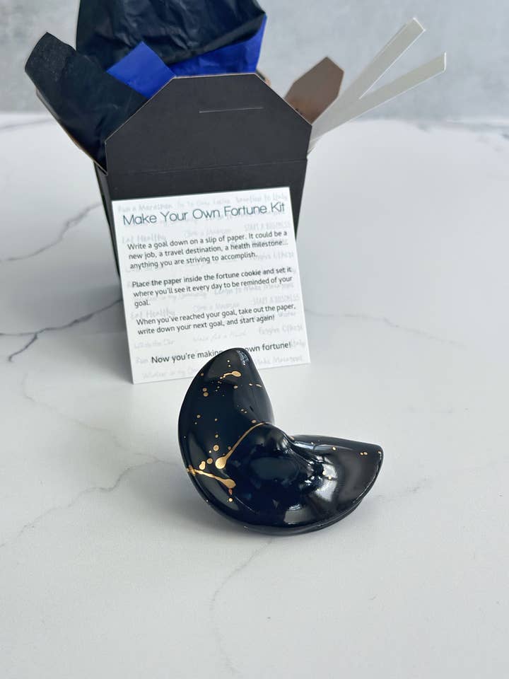 Kit Fai la Tua Fortuna in Oro Nero 22k per la vendita all'ingrosso da parte di Late Wake Artworks