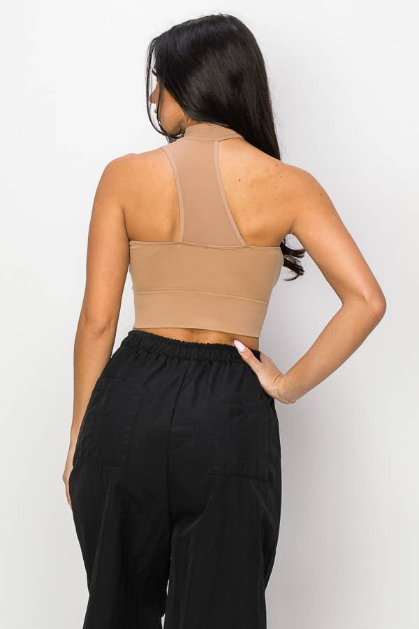 ANWND – Großhandel Strickoberteil – Damen – 51640 ÄRMELLOSES CROP-TOP MIT STEHKRAGEN1