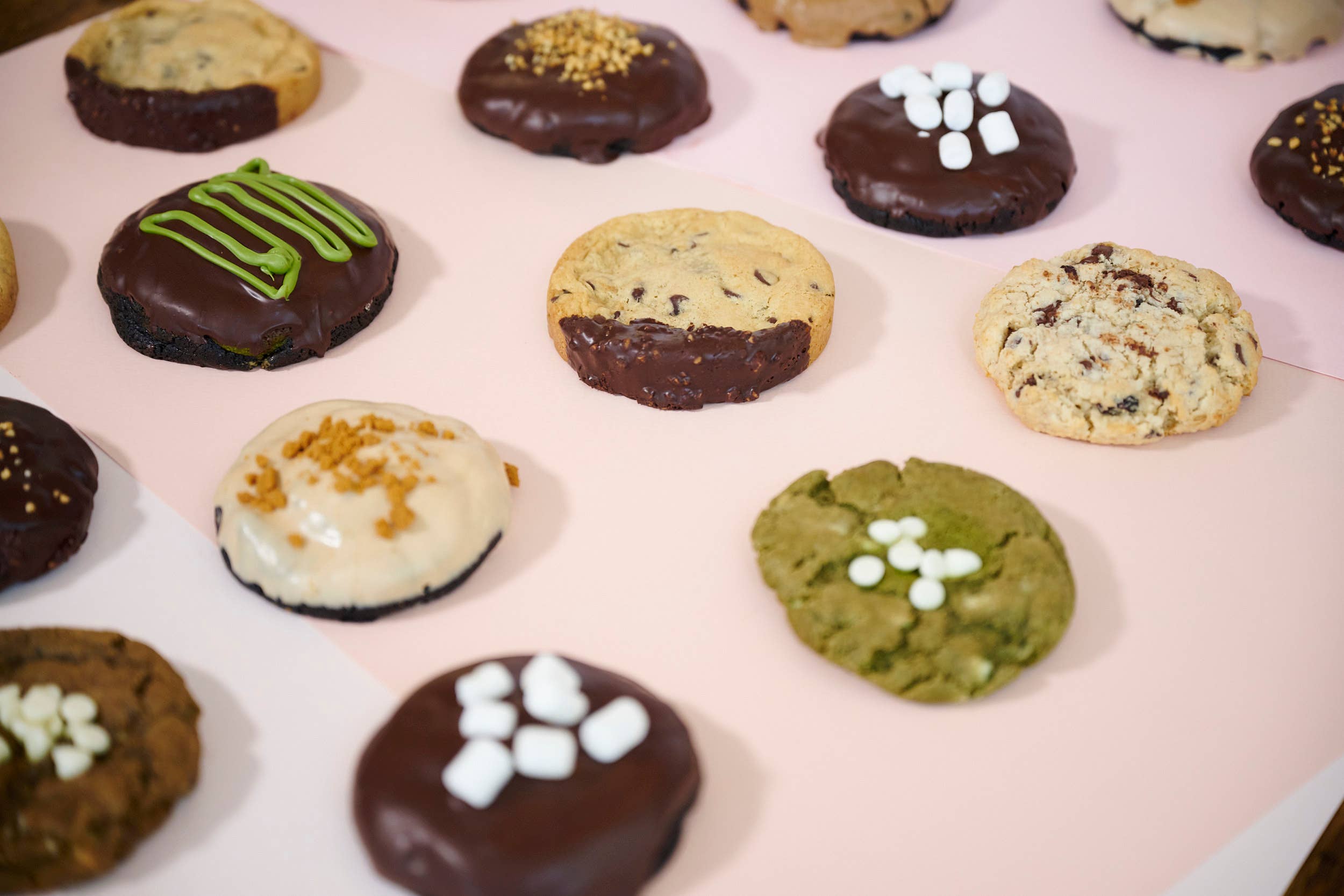 Krumble Sweet - Wholesale Cookie - Dubai Chocolate Cookie Sampler – 6 Assorted Pack 15