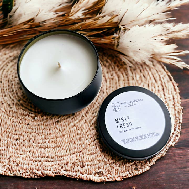 Bougie Minty Fresh pour la vente par The Vagabond Studios