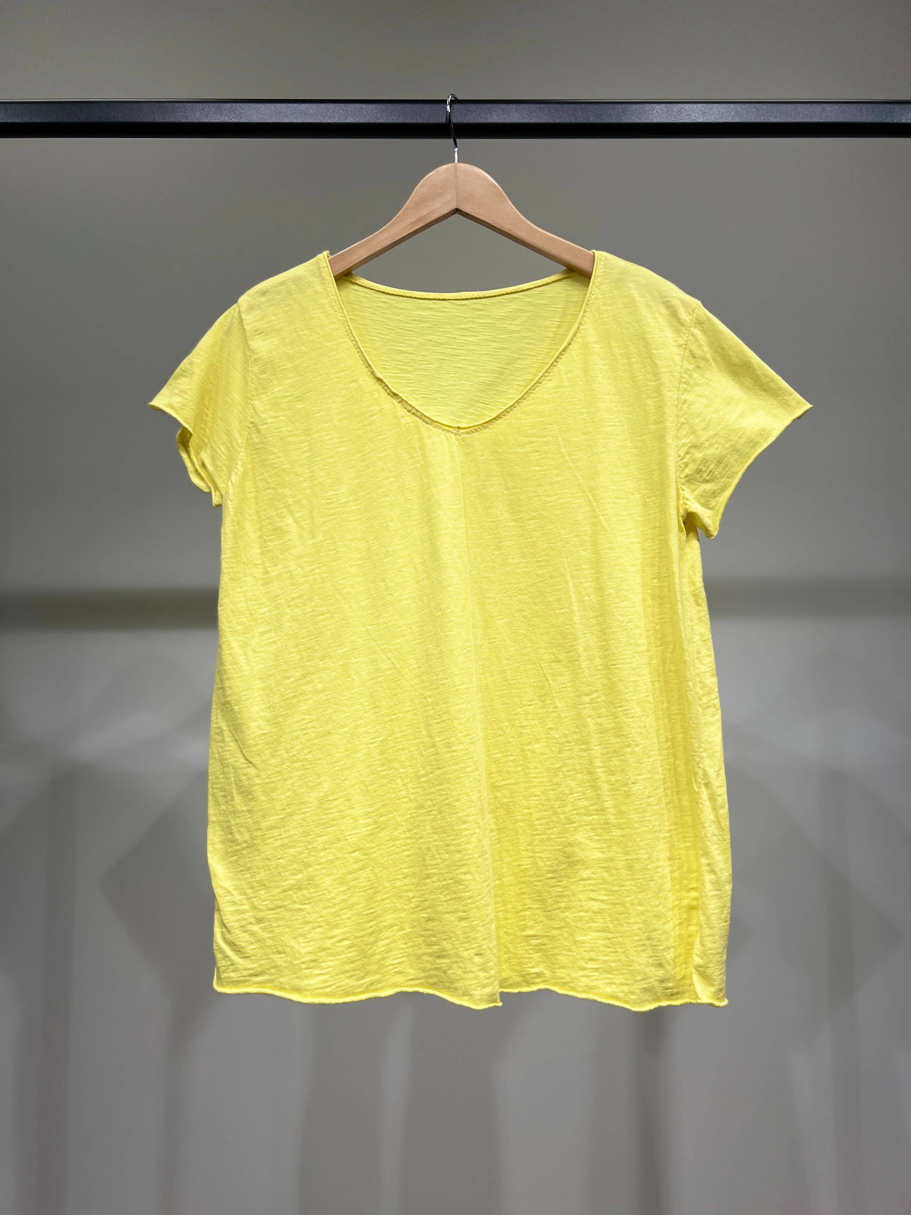 L'Emotion - Wholesale T-Shirt - Women's - Short Sleeve Round Neck T-Shirt 100% Cotton13