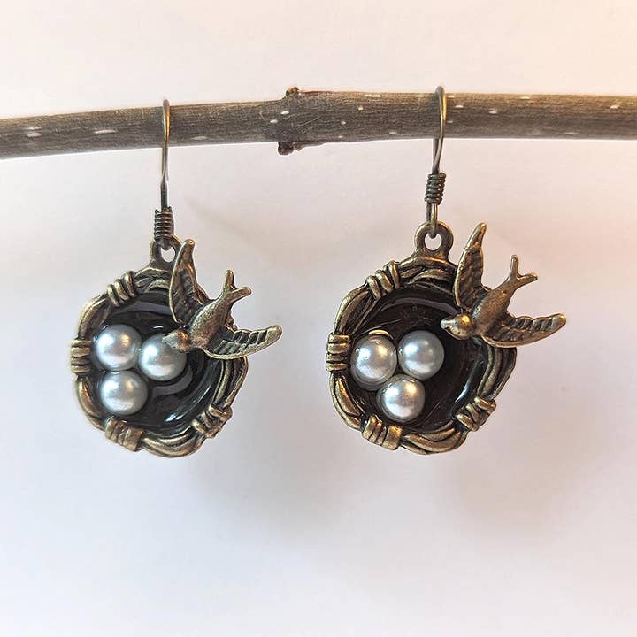 Stylish Jewelry Supply - Wholesale Dangle Earrings - Antique Bronze Sparrow Bird Nest Eggs Earrings
