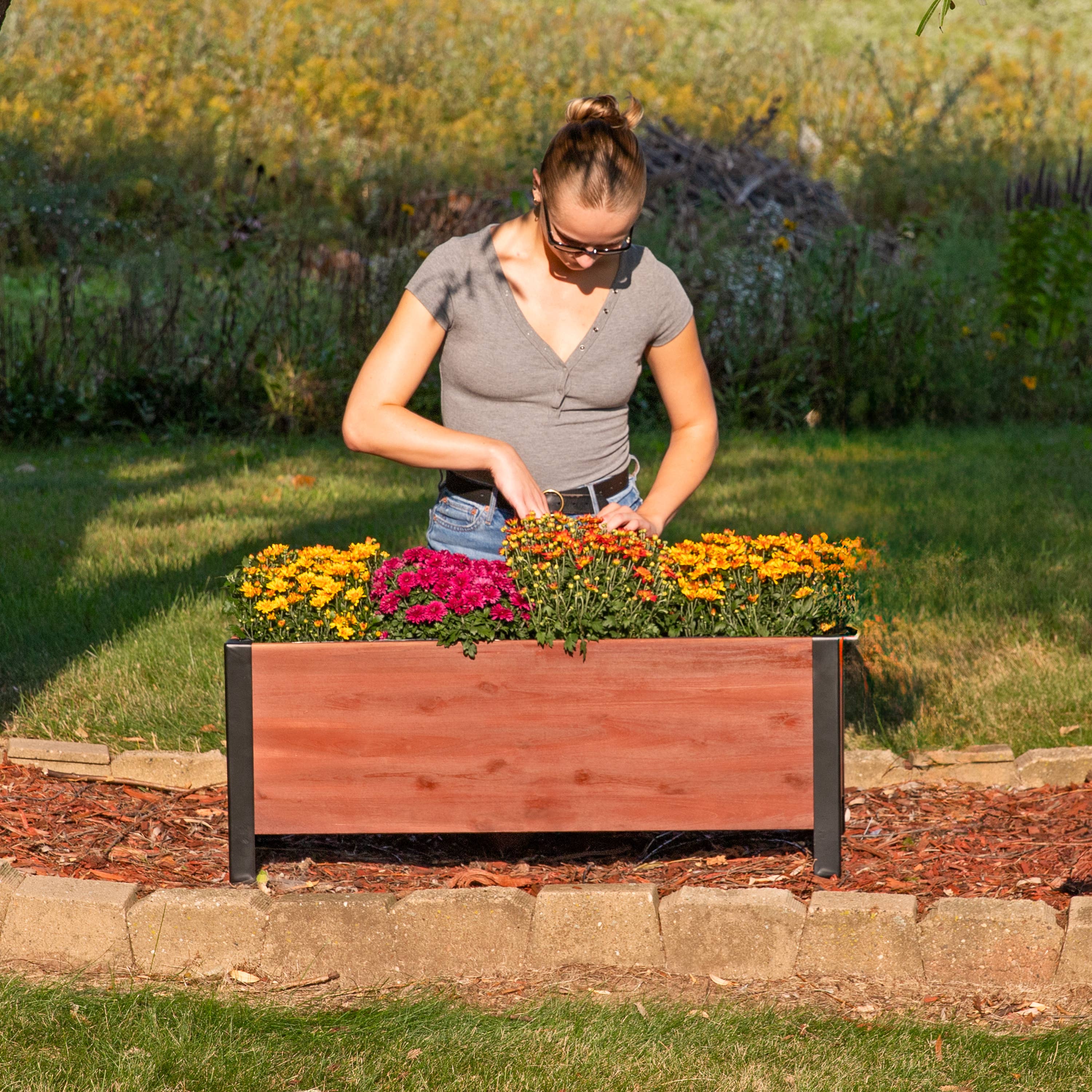 Sunnydaze Decor - Wholesale Planter Box - Acacia Wood Raised Garden Bed with Liner - 14.75" H - Brown6