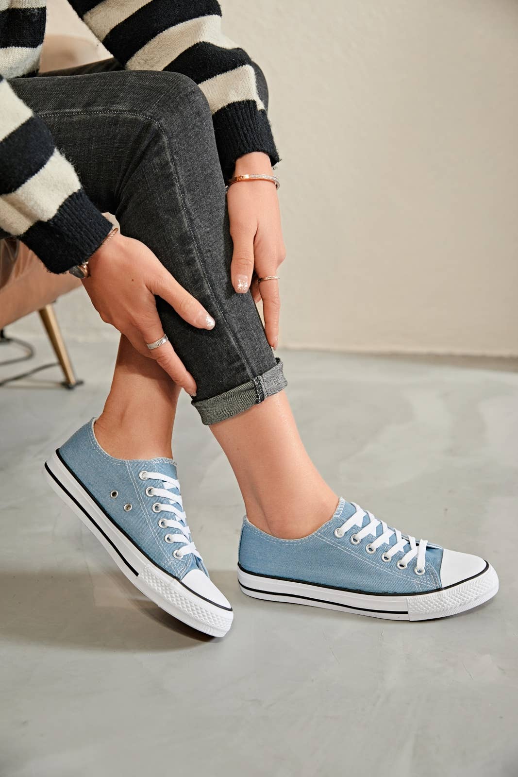 ERYNN - Wholesale Lifestyle Sneakers - Women's - lace-up sneakers - Opaline47