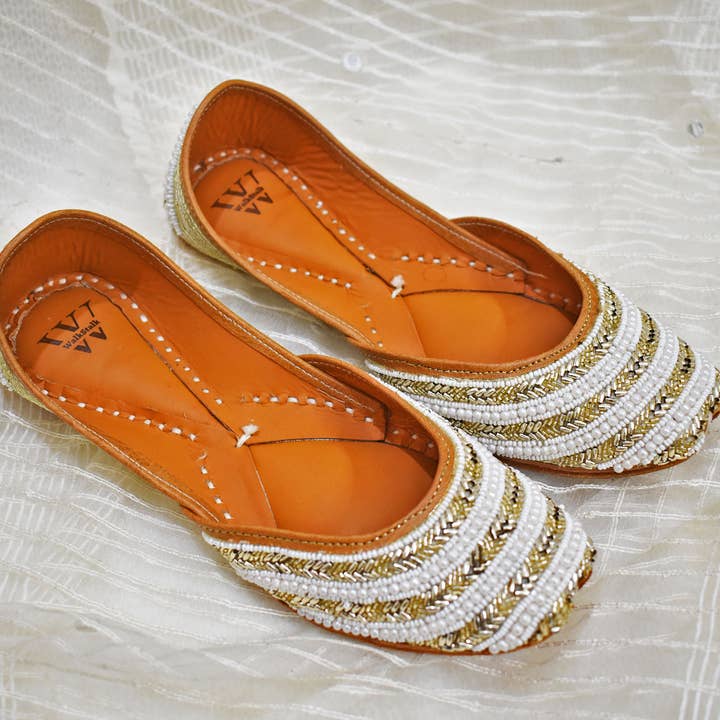 Raahi Global - Wholesale Flats – Women’s - Leather White Embellished Balle Indian Jutti Flats