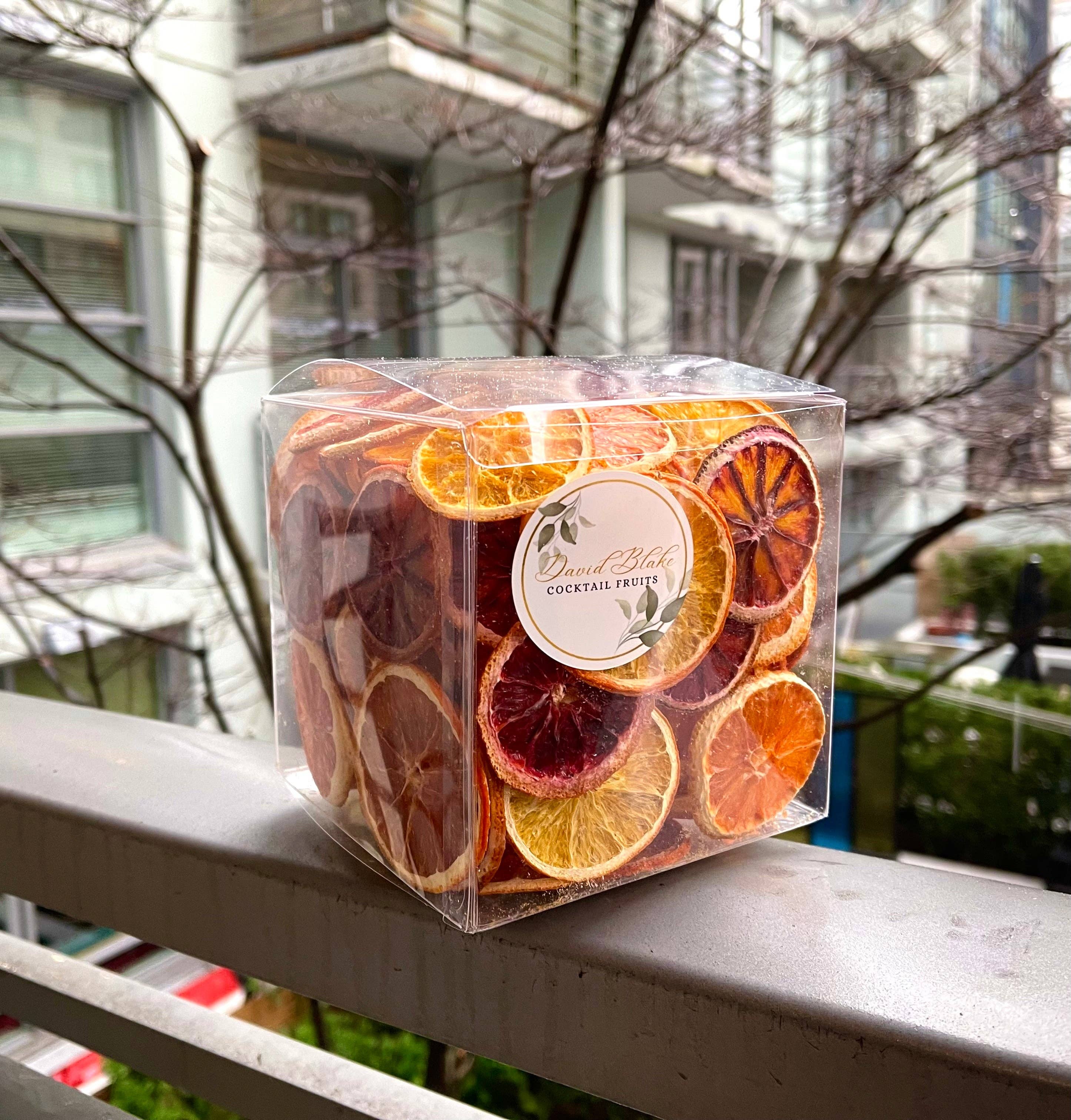 David Blake Cocktails – Engroshandel Tørret/dehydreret frugt – Stor blandet orange kasse med 100+ stykker1