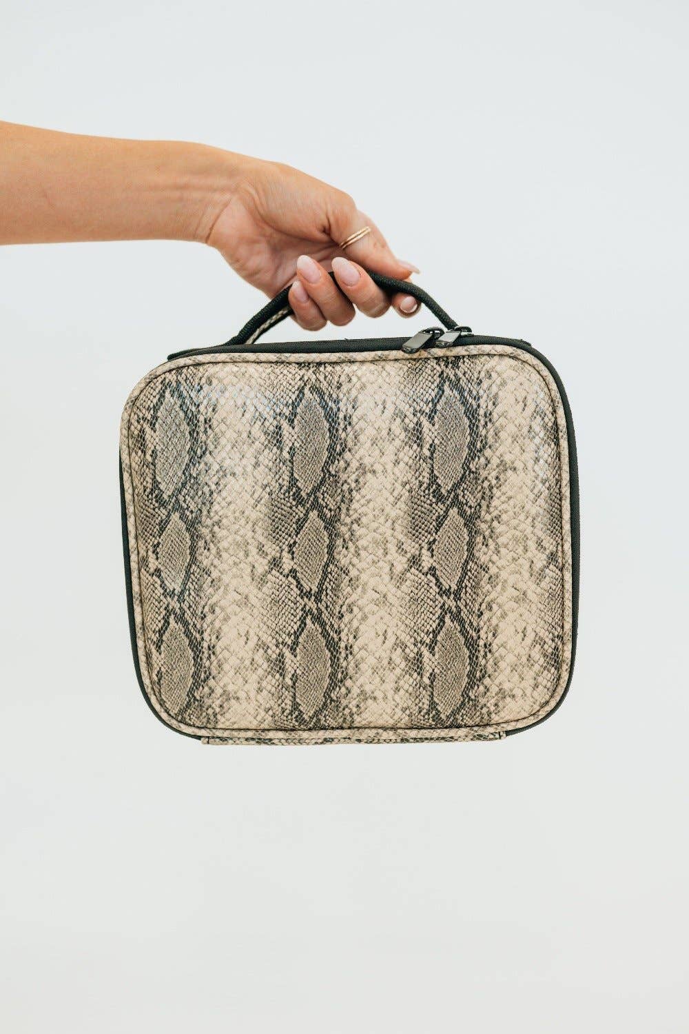 modern and chic - Vente Trousses de maquillage/cosmétique - Trousse cosmétique personnalisable Khloe0