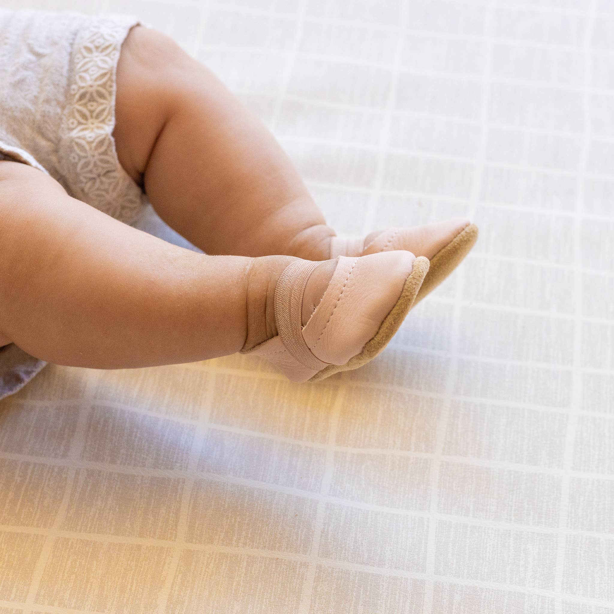 Sun & Lace - Wholesale Crib Shoes - Baby - Baby Leather Mary Janes in Light Pink | Baby Girl Shoes4