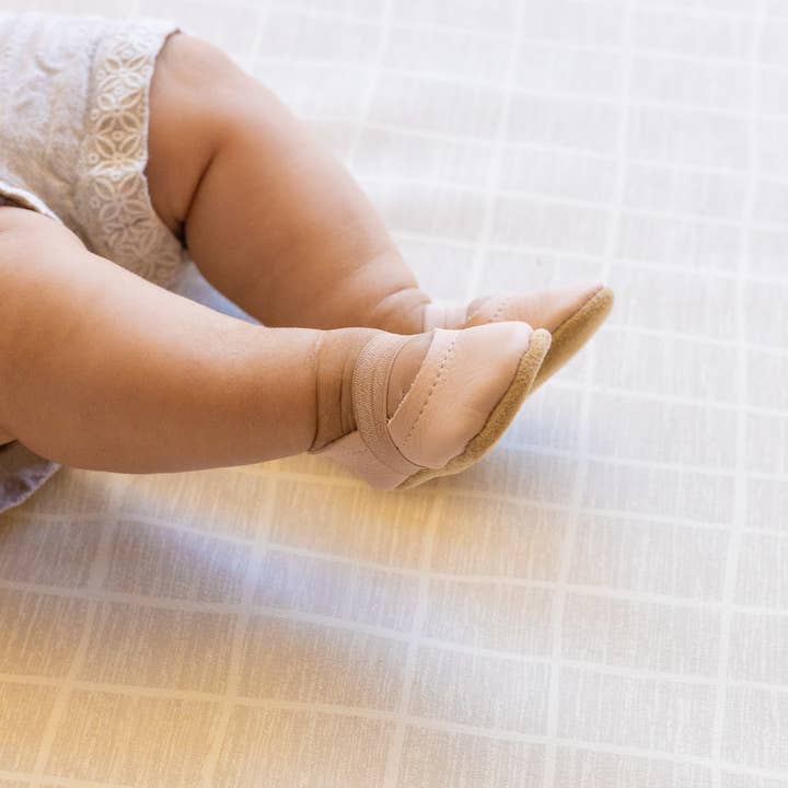 Sun & Lace - Vente Chaussures de berceau – bébé - Ballerines bébé en cuir rose clair | Chaussures pour bébé fille4