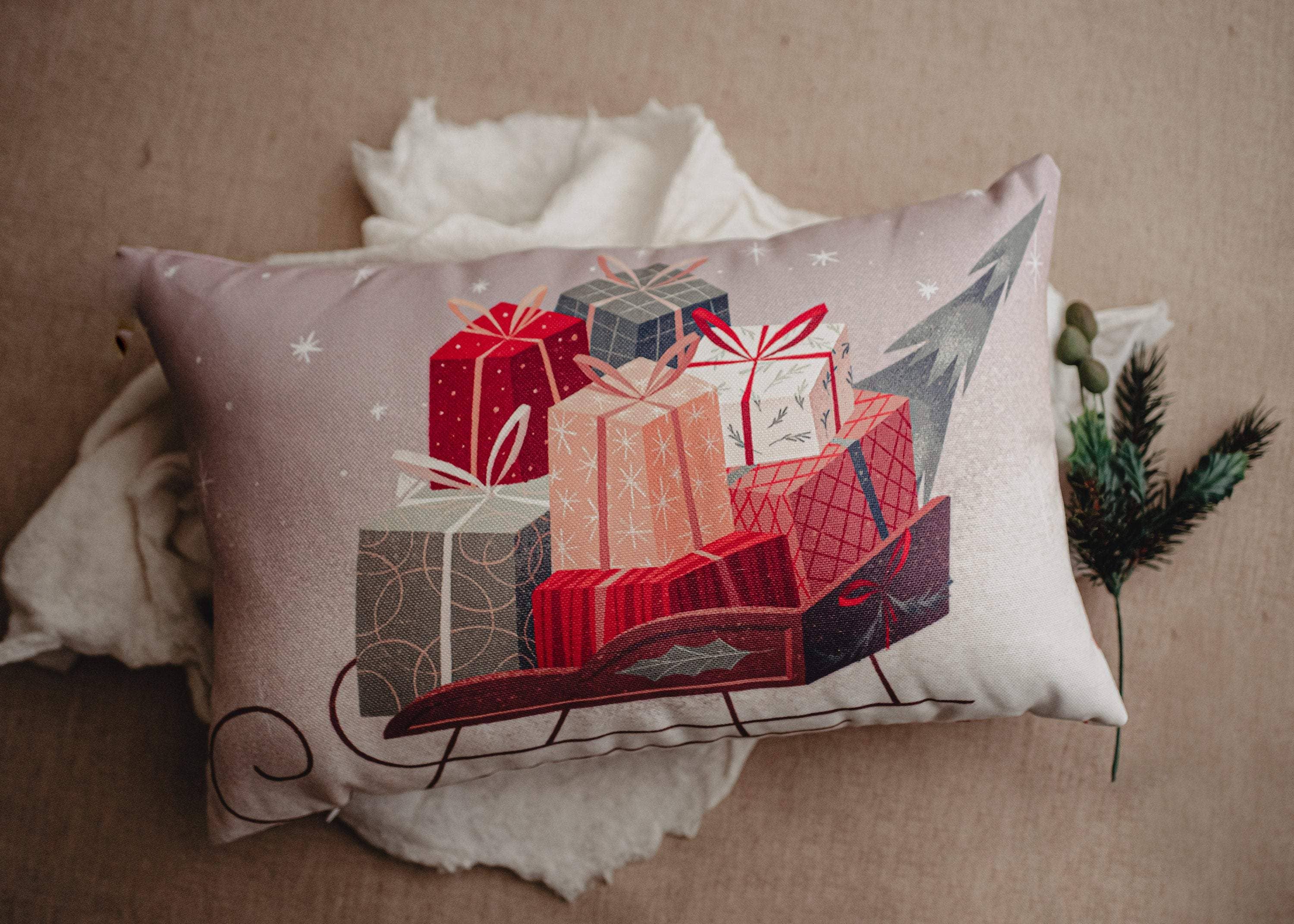 UniikPillows - Vente Housse de coussin - Housse de coussin de Noël pour traîneau cadeau | 18 x 12 | Cadeau de Noël meilleur ami | Décoration de ferme rustique | Coussins de Noël | Cadeau de maman1