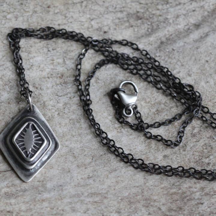 Sydvästra Stämplat Halsband för wholesale av Silverbrook Studios