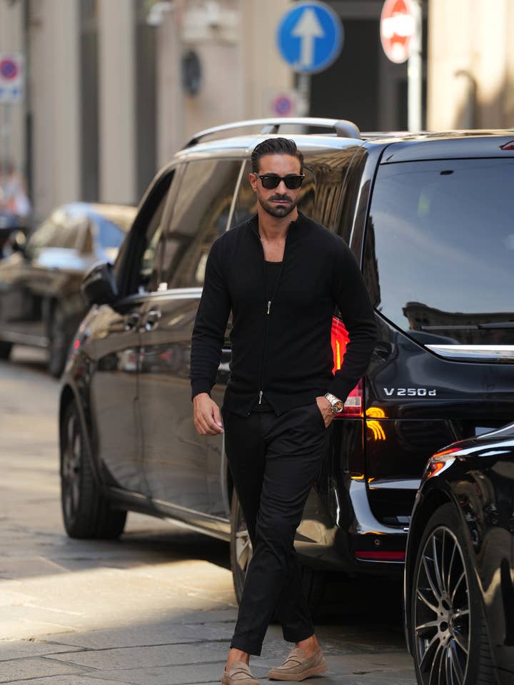 DONATO - Wholesale Cardigan - Men's - Black Zip Cardigan1