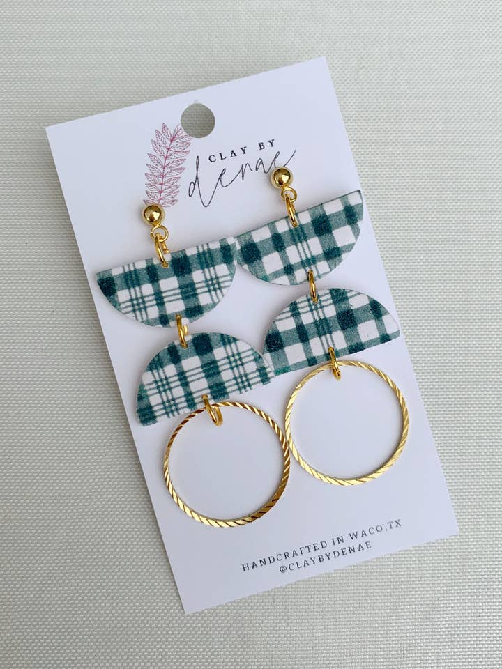 Boucle d'oreille Sloane à carreaux pour la vente par Clay By Denae