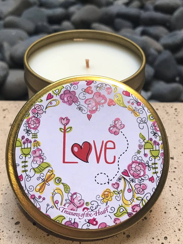 Bougie LOVE pour la vente par Treasures of the Heart