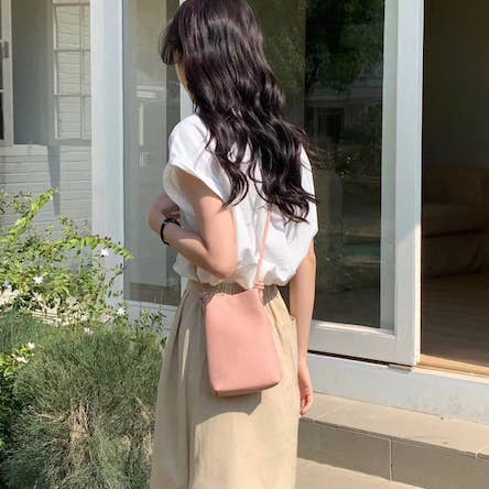 Pretty Persuasions - Wholesale Crossbody Bag - Women's - P25033 Small Crossbody Bag