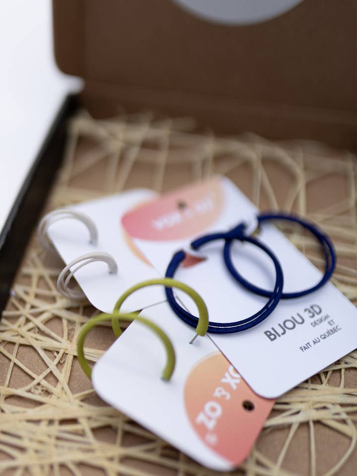 3 petits anneaux for wholesale by Vox & Oz