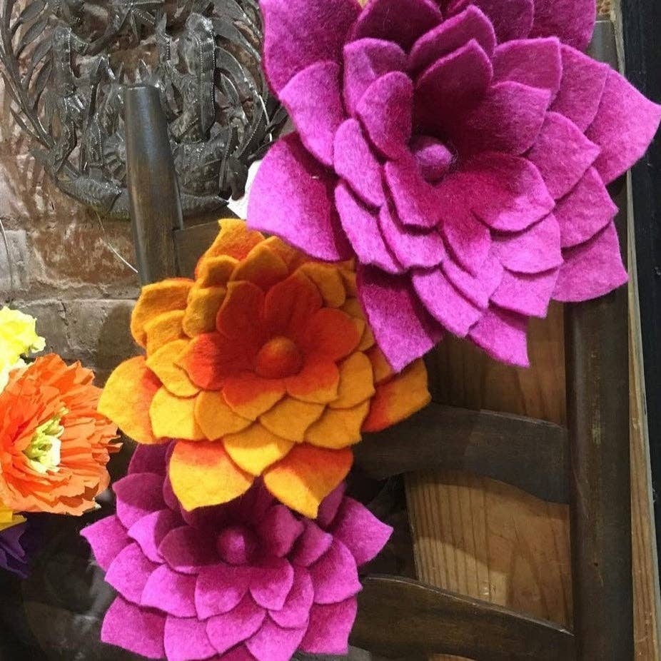 Global Goods Partners - Vente Fleurs artificielles - Fleur de lotus en feutre1