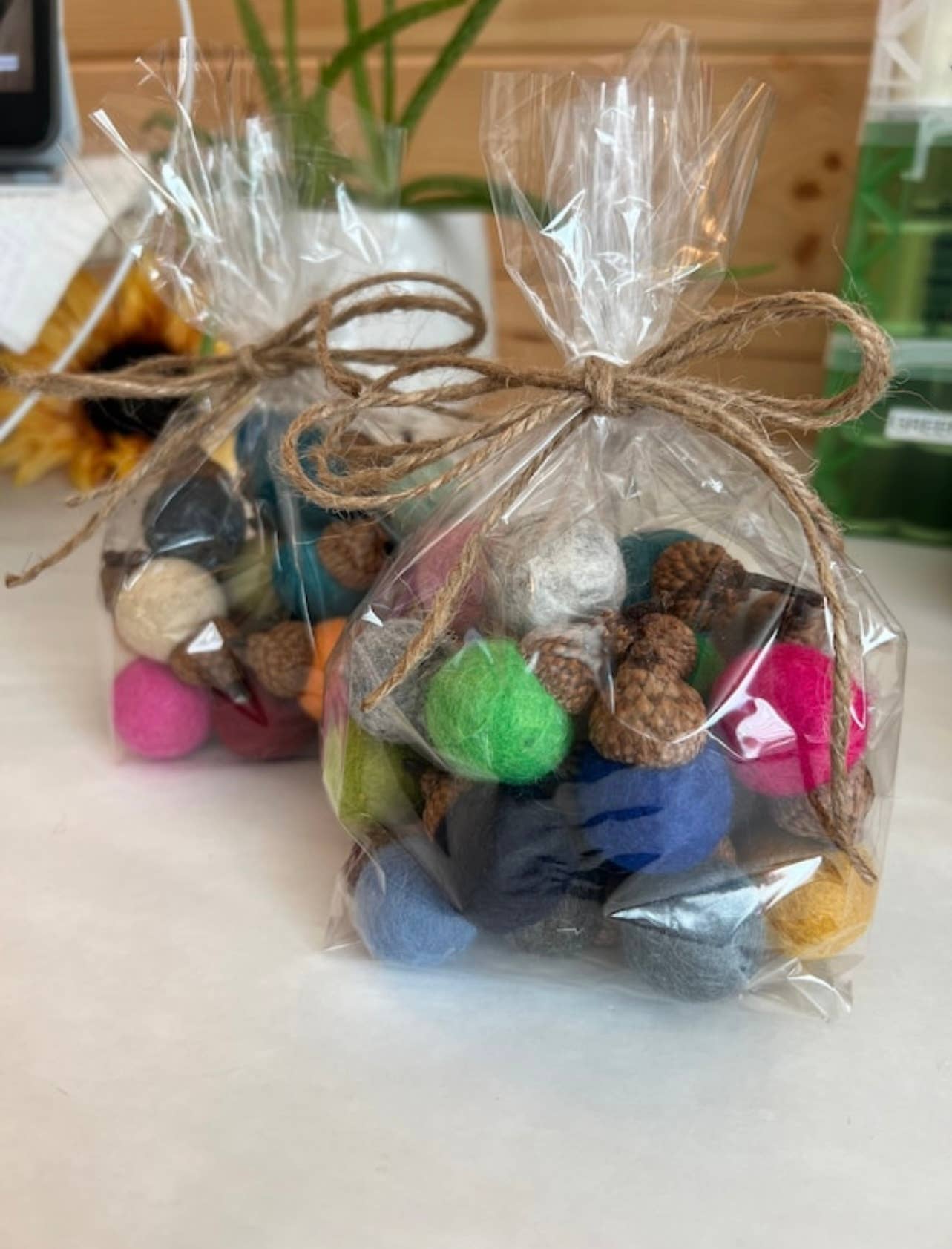 Leanne Bruce Co. - Wholesale Decorative Tabletop Object - Acorn Wool Felt Home Decor Real Caps Natural EO Diffuser9