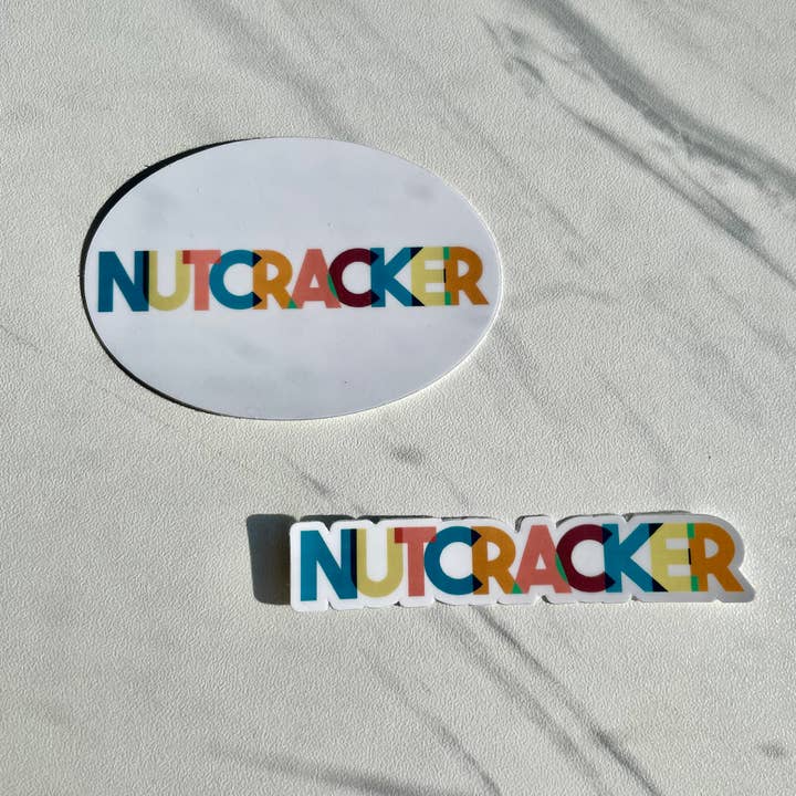 Denali & Co. - Vente Autocollant - Autocollants typographiques Casse-Noisette – Choisissez ovale ou découpé2