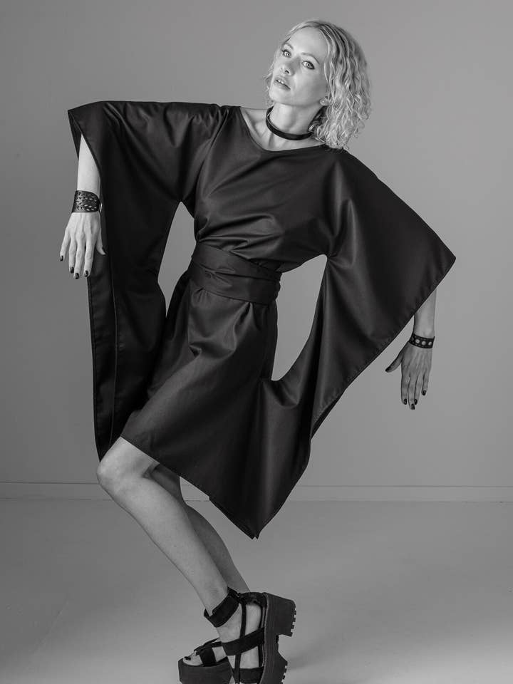 Robe Hera pour la vente par HE