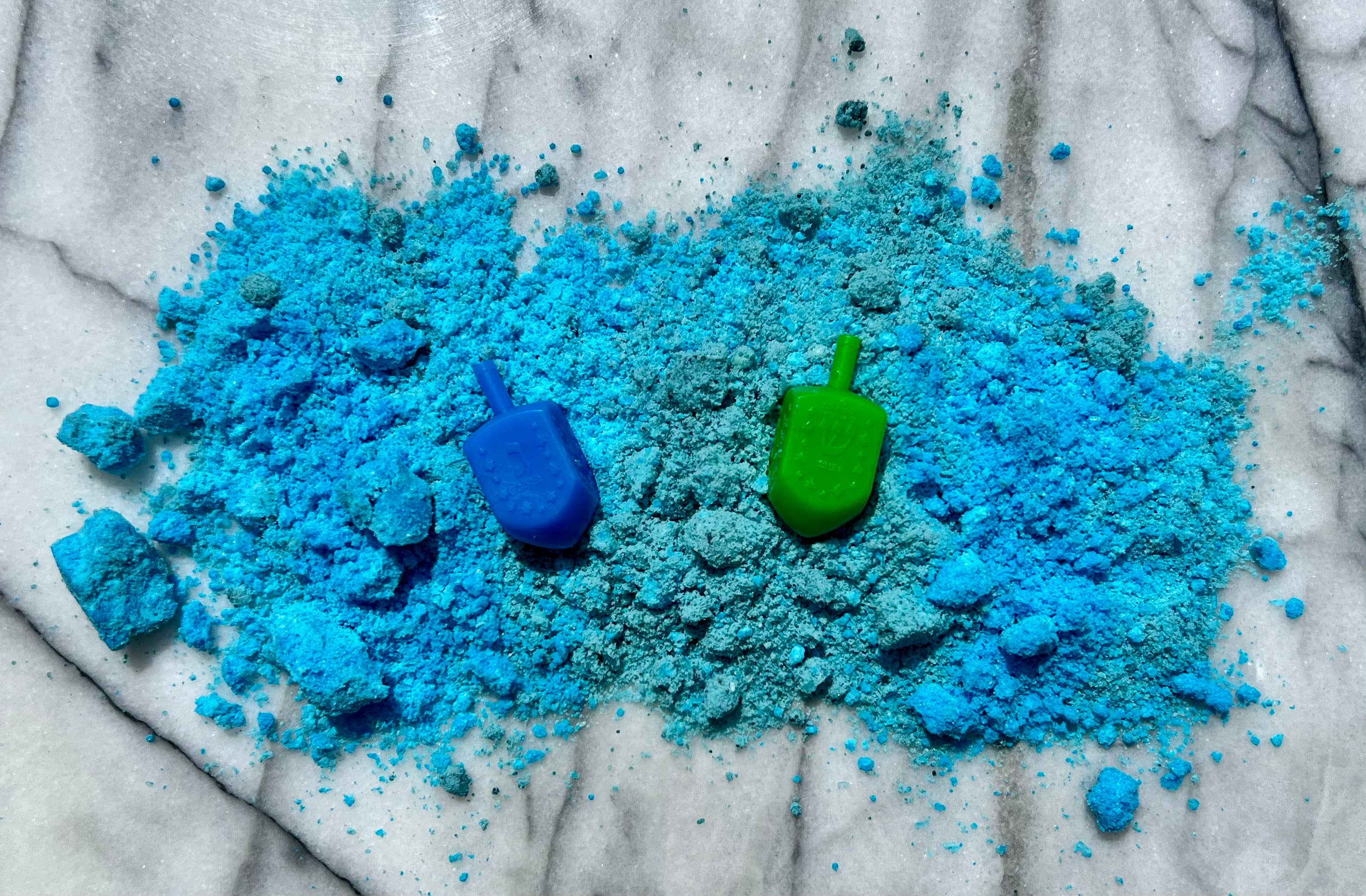 Fizz Bizz LLC - Wholesale Bath Salts - So Much Funukah- Seasonal Kids Bath Salts2