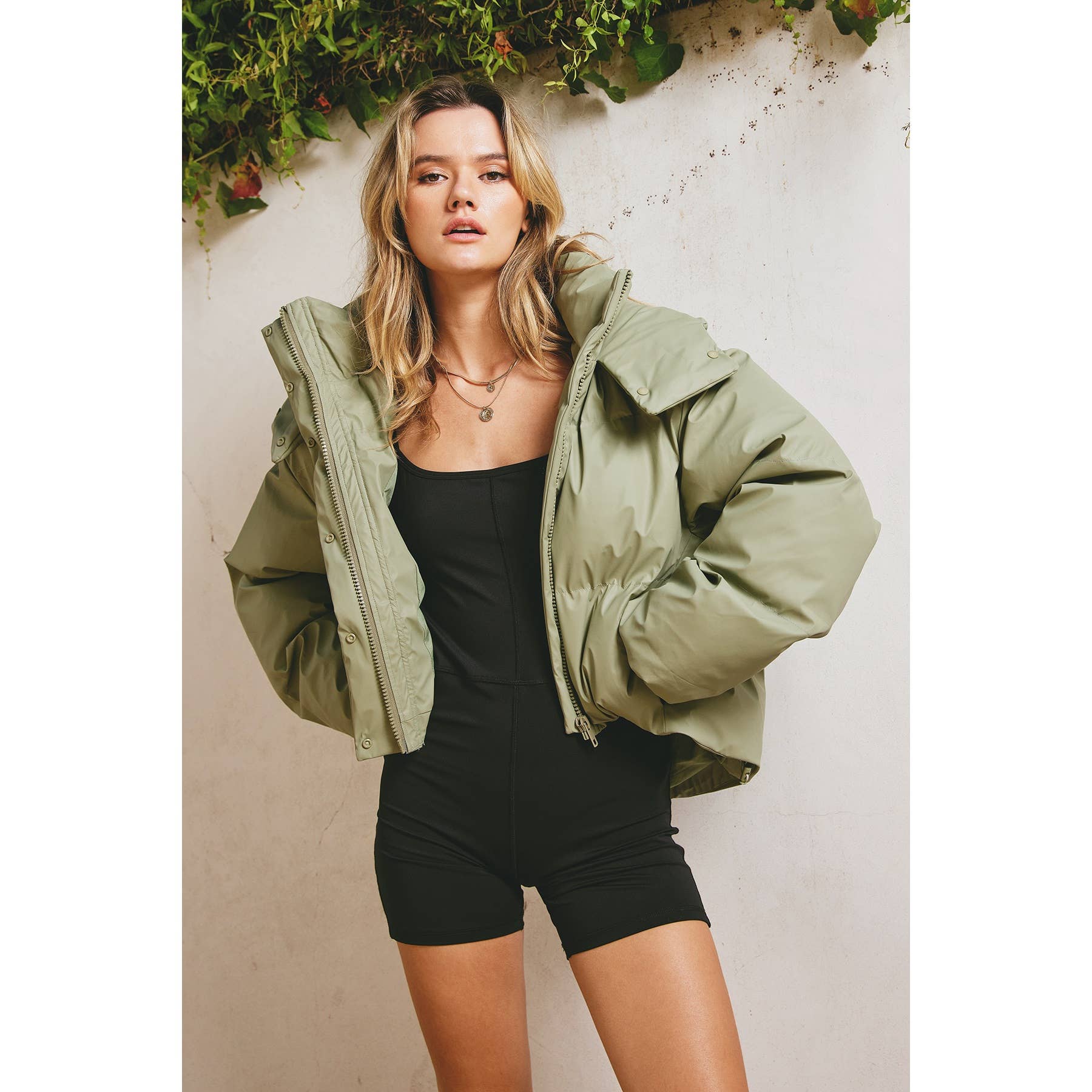 Dress Forum - Vendita all'ingrosso Piumino - Donna - Vivere in questo piumino11