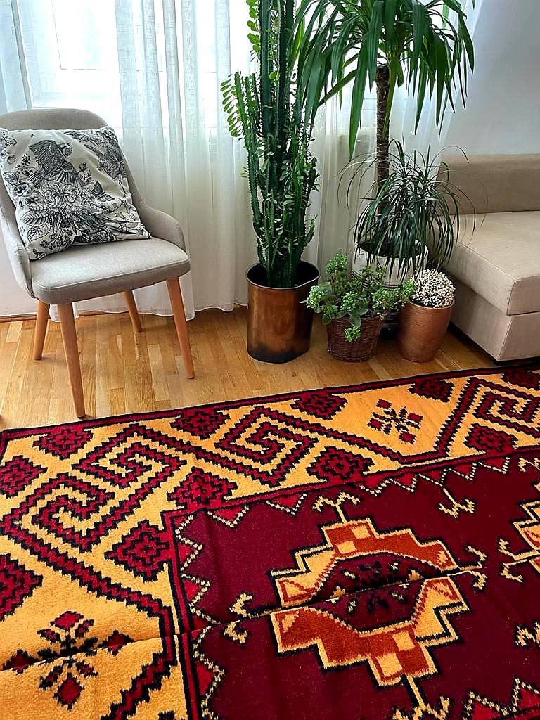 MADE WITH LOVE RO SRL – wholesale Matta – Rumänsk stor matta handvävd i ull, brun och gul1