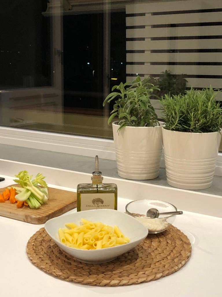 Della Terra Oils - Wholesale Olive Oil - 2024 Organic Extra Virgin Olive Oil3