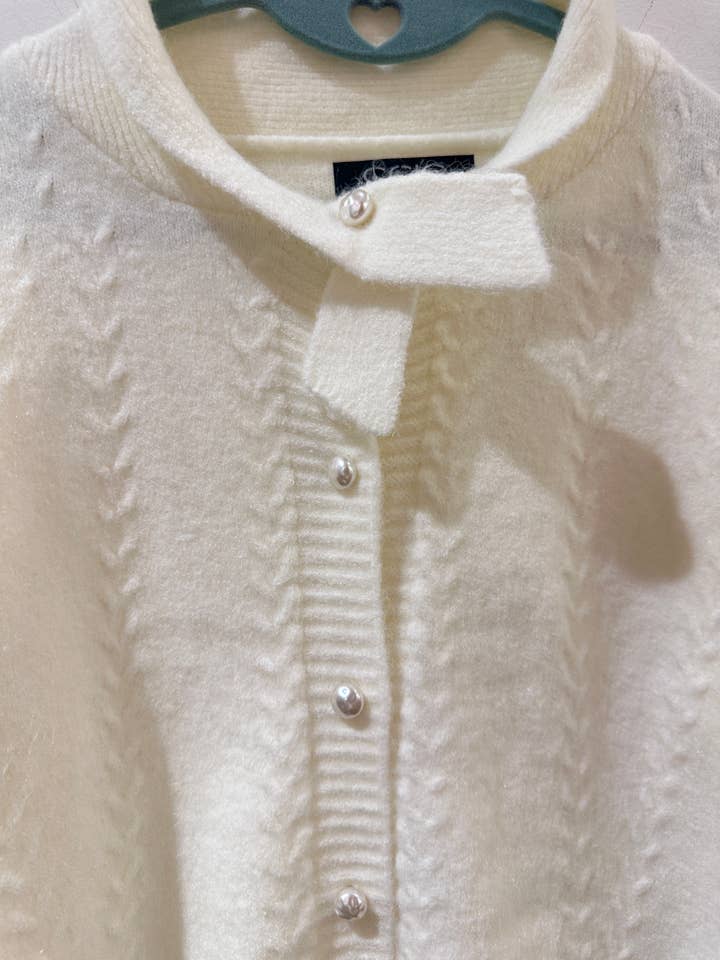 CCIC New York - Wholesale Cardigan - Women's - Cable Knit Cardigan Pearl Button Lambswool Warm17