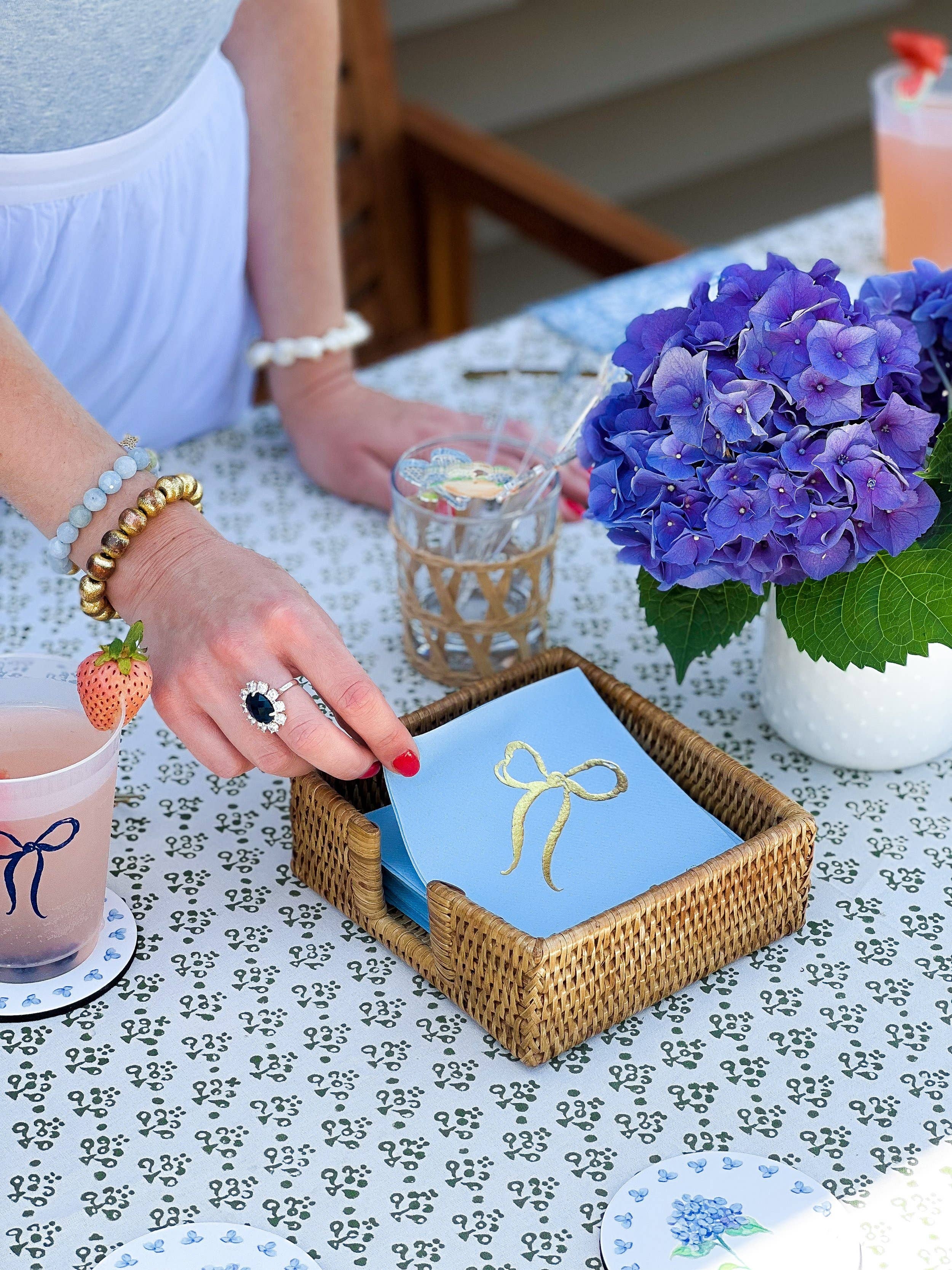 Simply Jessica Marie - Wholesale Wegwerpservet - Blue Bow luxe cocktailservetten in goudfolie, set van 202