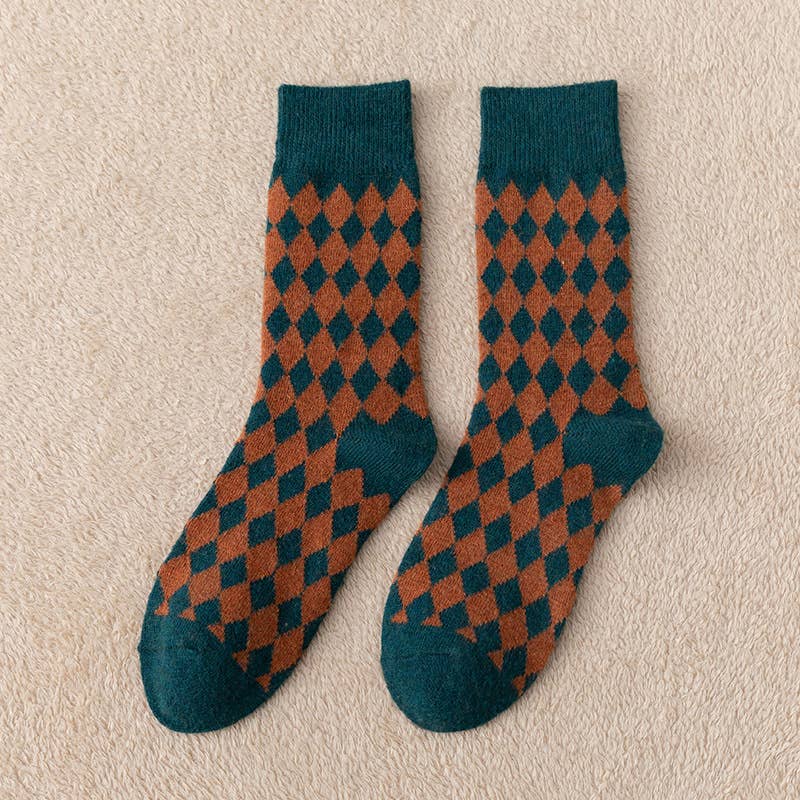 Tourtiwi - Wholesale Socks - Women's - Women's retro plaid wool socks mid-tube thick warm socks3