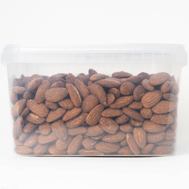 Agnellini Int Srl - Wholesale Nuts - Shelled, roasted and salted almonds 1.5 kg, crunchy