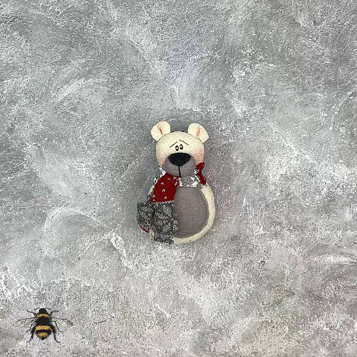 Ornamento piccolo Paz l'orso polare per la vendita all'ingrosso da parte di Honey and Me