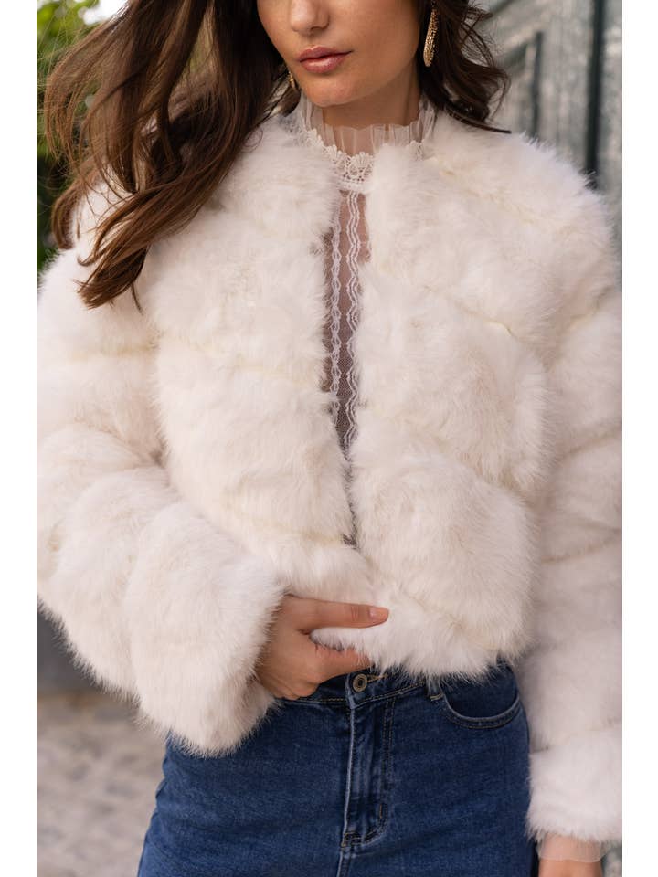 CHOKLATE PARIS - Wholesale Jacket - Women's - Paula short faux fur jacket - Y168