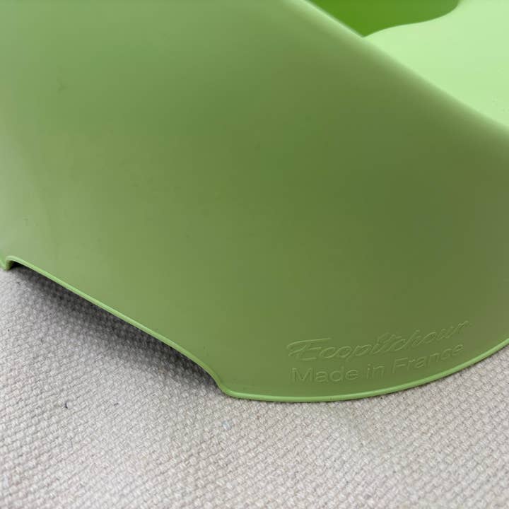 Ecopitchoun - Wholesale Potty Training Chair - Ecopitchoun anatomical potty for babies from 8 months apple green4